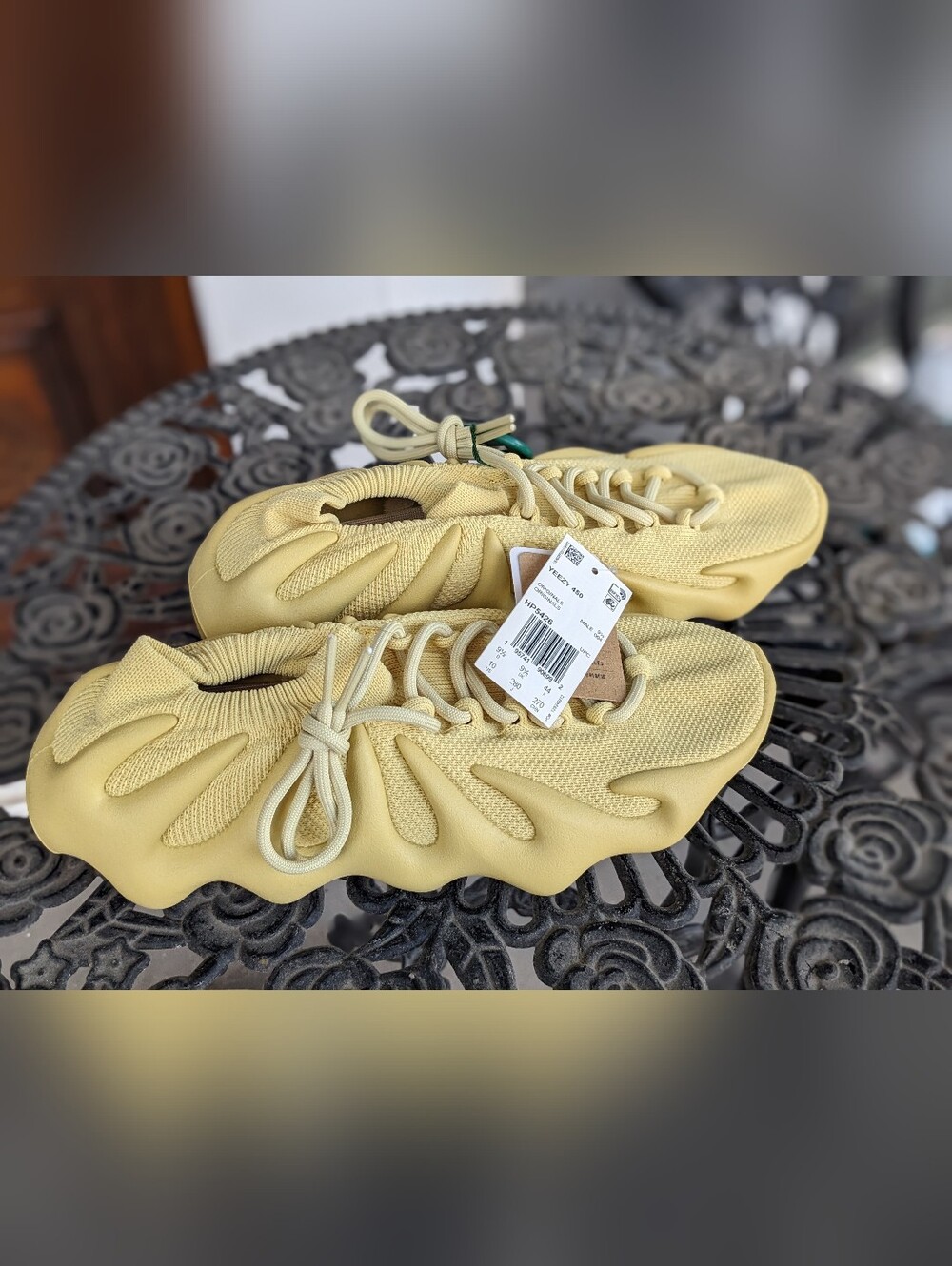 NWT Authentic Adidas Yeezy 450 Sulfur Size 10 HP5426